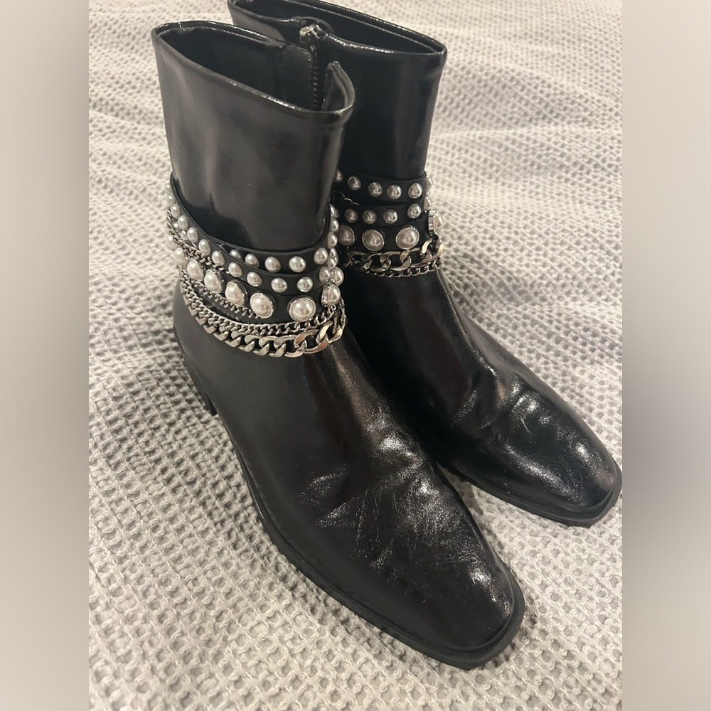 Zara boots size 8